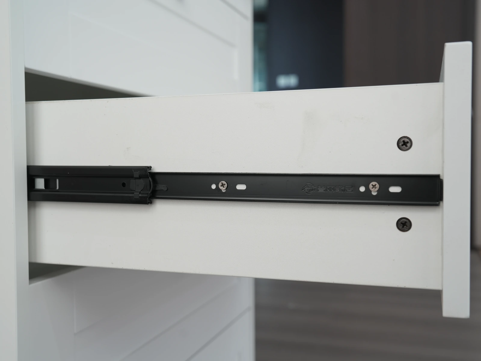Modern Four Drawer Storage Chest E5004 product detail